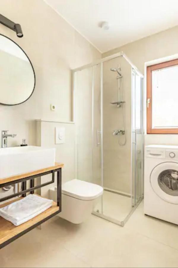 Apartments "Villa Antisin" With Heated Pool Zadar Ngoại thất bức ảnh