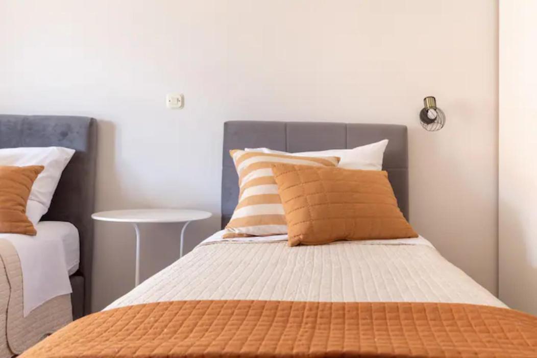 Apartments "Villa Antisin" With Heated Pool Zadar Ngoại thất bức ảnh