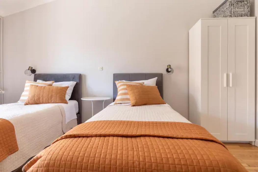 Apartments "Villa Antisin" With Heated Pool Zadar Ngoại thất bức ảnh