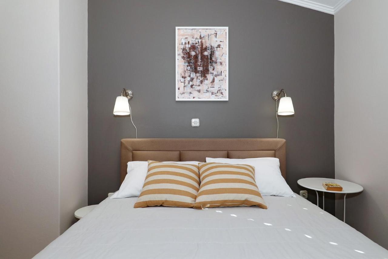Apartments "Villa Antisin" With Heated Pool Zadar Ngoại thất bức ảnh