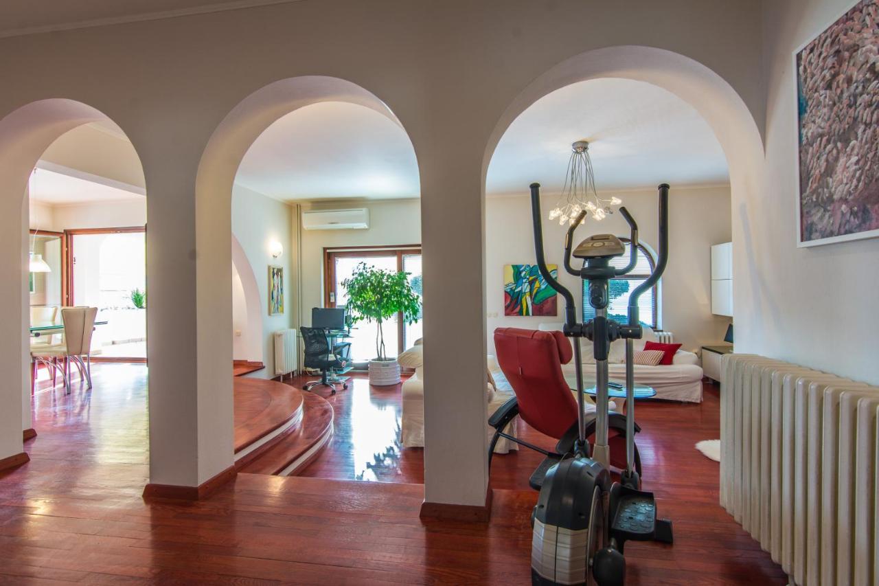 Apartments "Villa Antisin" With Heated Pool Zadar Ngoại thất bức ảnh